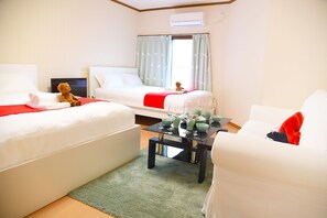 1 bedroom, premium bedding, blackout curtains, free WiFi - MT Sweet House (Osaka)