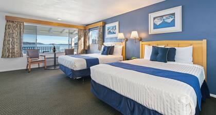 Skylark Shores Resort