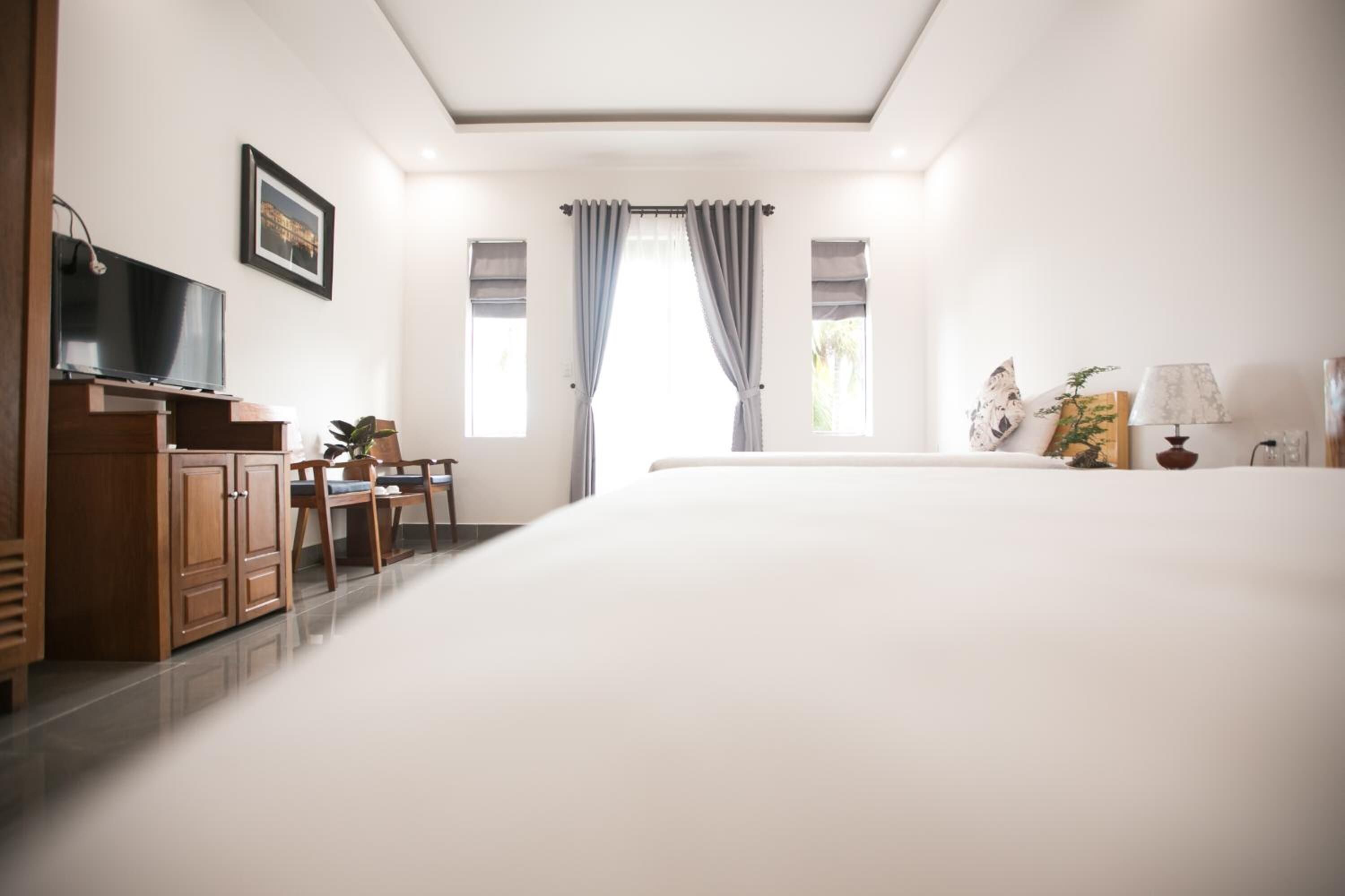 Minibar, individually furnished, desk, blackout drapes