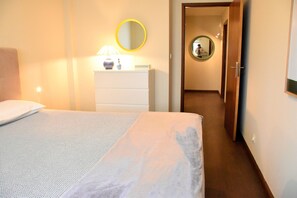 2 間睡房、熨斗/熨衫板、Wi-Fi、床單
