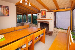 Dining - Newly renovated spacious villa Nicole, amazing seaview,40 m2 pool,sauna,billiard (Banjole)