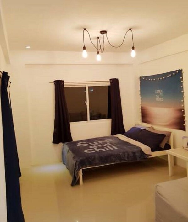Individually decorated, rollaway beds, free WiFi
