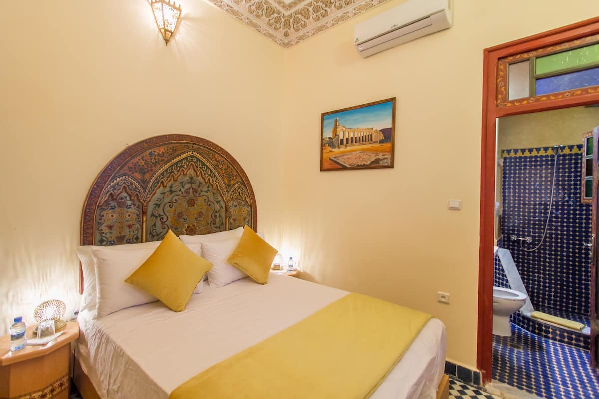 Standard Double Room | Heating