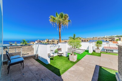 Fabulous Villa with pool in a Great location ! 