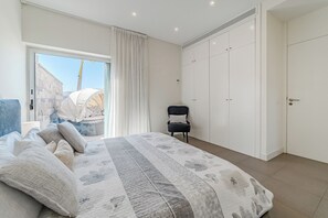5 habitaciones y caja de seguridad en la habitación