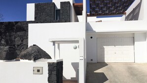 Unclassified image, 3 of 19, button - Villa Guájara  (Playa Blanca)