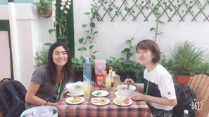 In-room dining - Bean Grass Homestay (Da Nang)