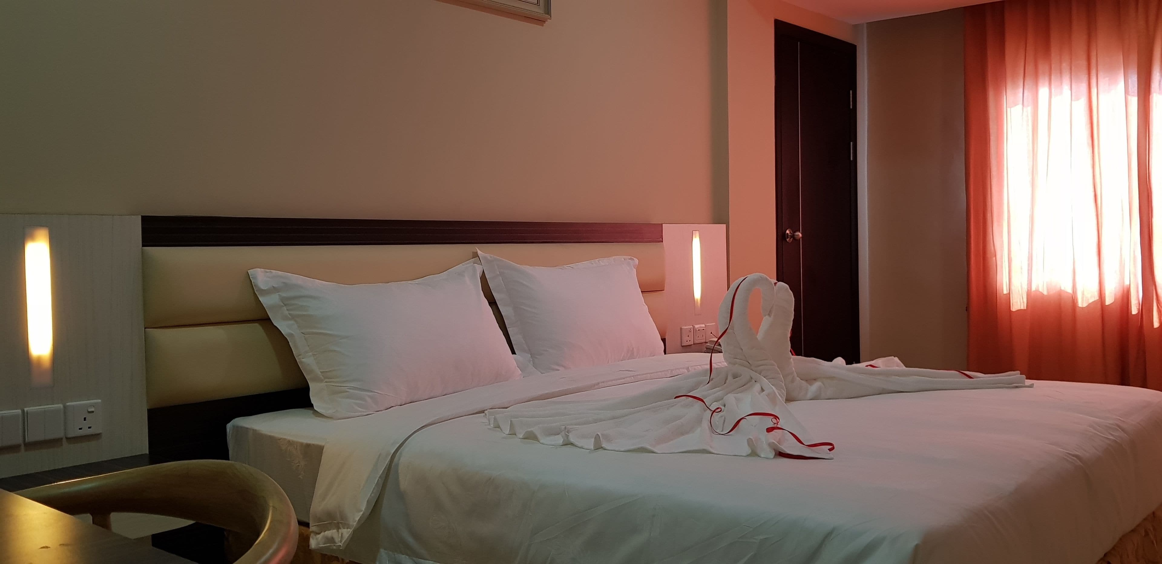 Deluxe Double or Twin Room | Desk, iron/ironing board, free WiFi, bed sheets