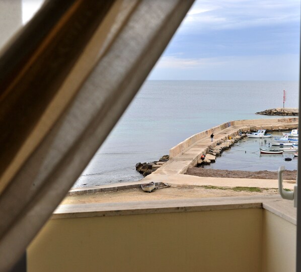 View from room - Hotel Gabbiano (Mola di Bari)