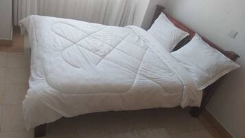 Deluxe Room | Iron/ironing board, free WiFi, bed sheets