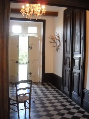 Interior - Partoucie castle with private pool (Lessac)