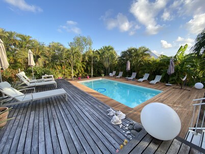 Creole villa, large garden with trees and a private pool