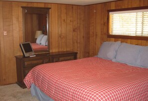 2 室のベッドルーム、旅行用ベビーベッド、WiFi、ベッドシーツ