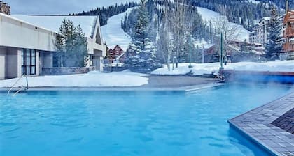 Spectacular Views, Pool, Hot Tub, Mountain Village