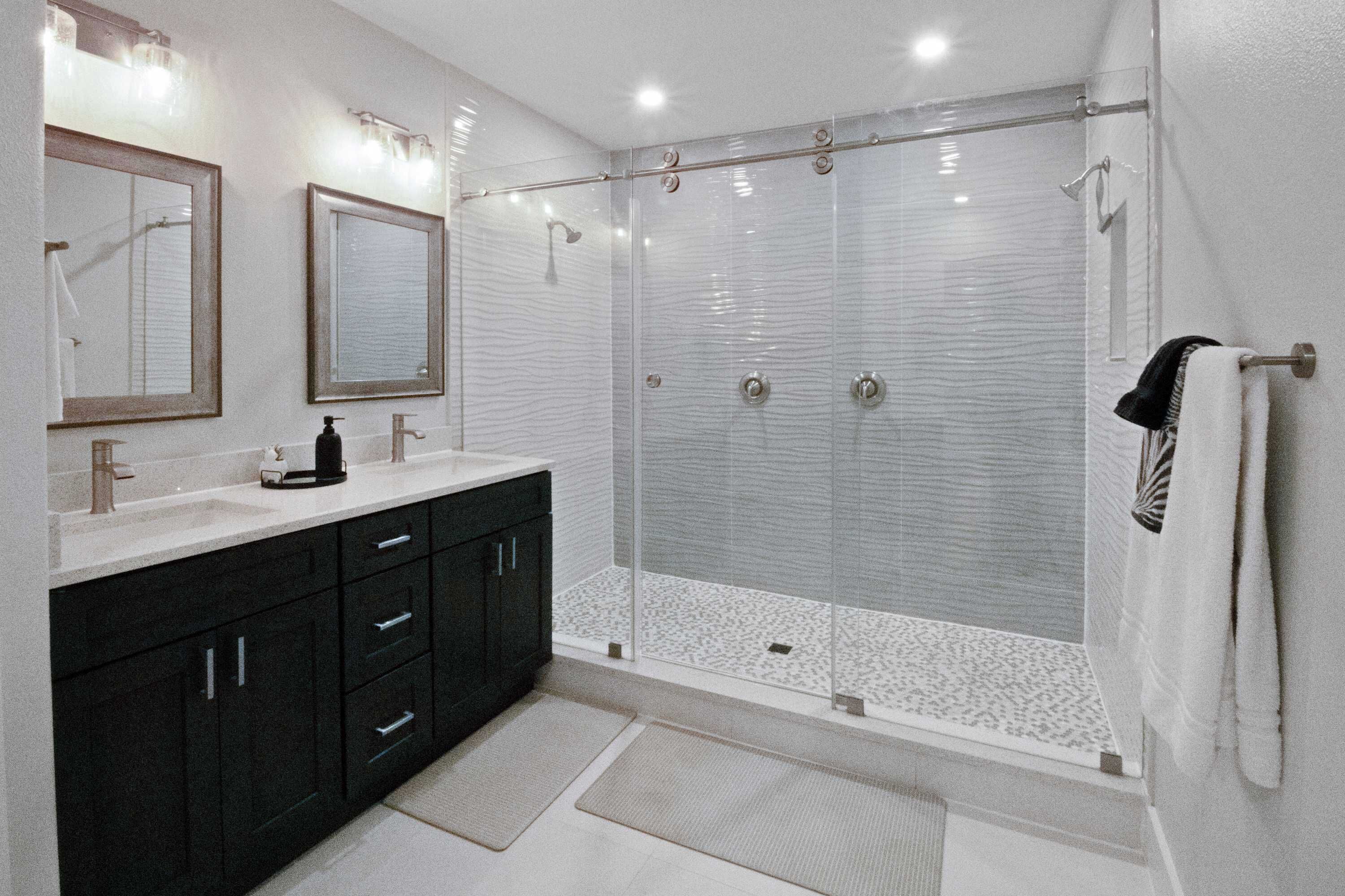 Combined shower/tub, hair dryer, towels, soap
