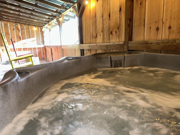 Bain à remous extérieur