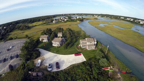 Chatham Seaside Cottage - Oceanfront Beach Cottage - Spectacular Views