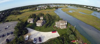 Chatham Seaside Cottage - Oceanfront Beach Cottage - Spectacular Views