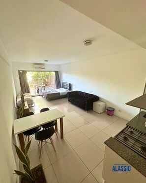 Iron/ironing board, free WiFi, bed sheets - Departamento Alassio (Tigre)