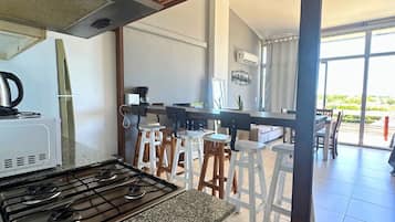 Dúplex (Balcony) | Tabla de planchar con plancha, wifi gratis, ropa de cama