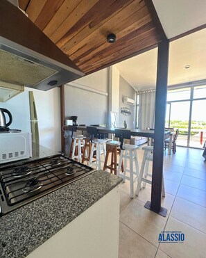 Duplex (Balcony) | Iron/ironing board, free WiFi, bed sheets - Departamento Alassio (Tigre)