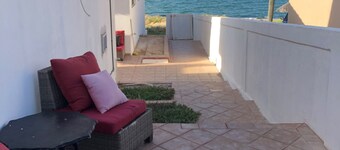 Stranden framför Midvatten 