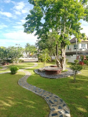 Property grounds - Ao Nang Pool Villa (Krabi)