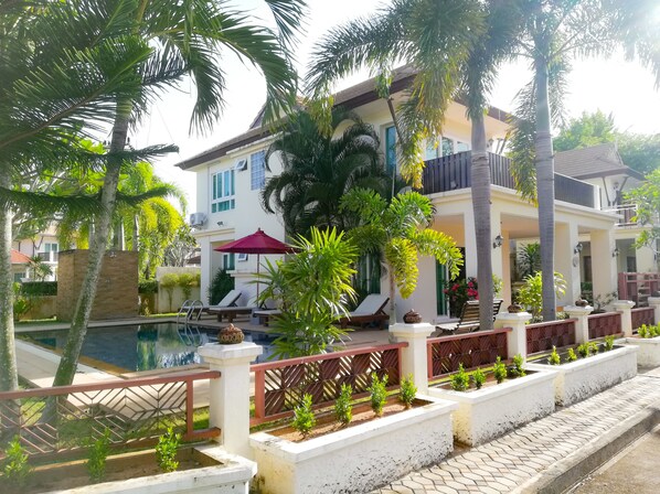 Property grounds - Ao Nang Pool Villa (Krabi)