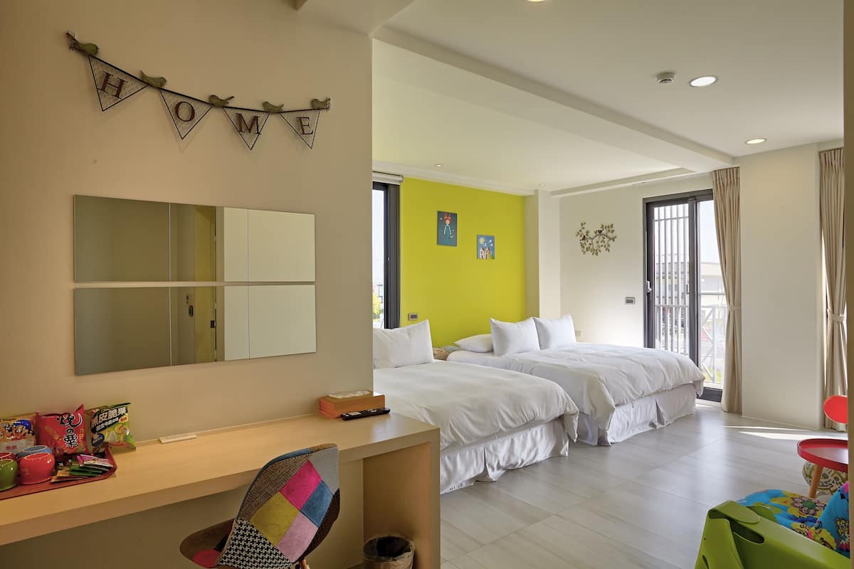 Grand Quadruple Room | Pemandangan dari bilik