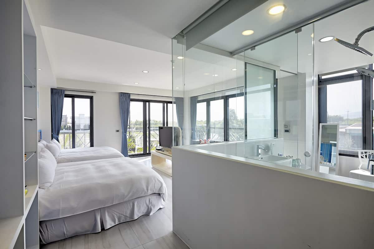 Deluxe Quadruple Room | Pemandangan dari bilik