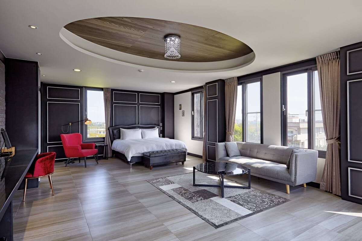 Quarto casal luxo, banheira | Vista do quarto