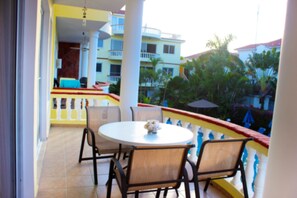 Comfort Suite, 3 Bedrooms, Private Bathroom, Pool View | Balcony