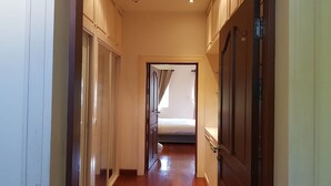 Hallway - PP Villa Toscana (Bangkok)