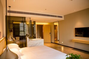 Deluxe Double Room | Desk, blackout curtains, free WiFi - Borrman Hotel Guangzhou Sanyuanli Ave. (Guangzhou)