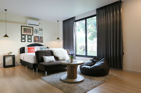 Deluxe Double Room  | Minibar, bureau, rideaux occultants, chambres insonorisées