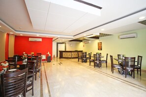 Dining - Southview Apartment (New Delhi)