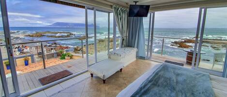 Luxury Double Room | 1 bedroom, individually decorated, individually furnished, free WiFi