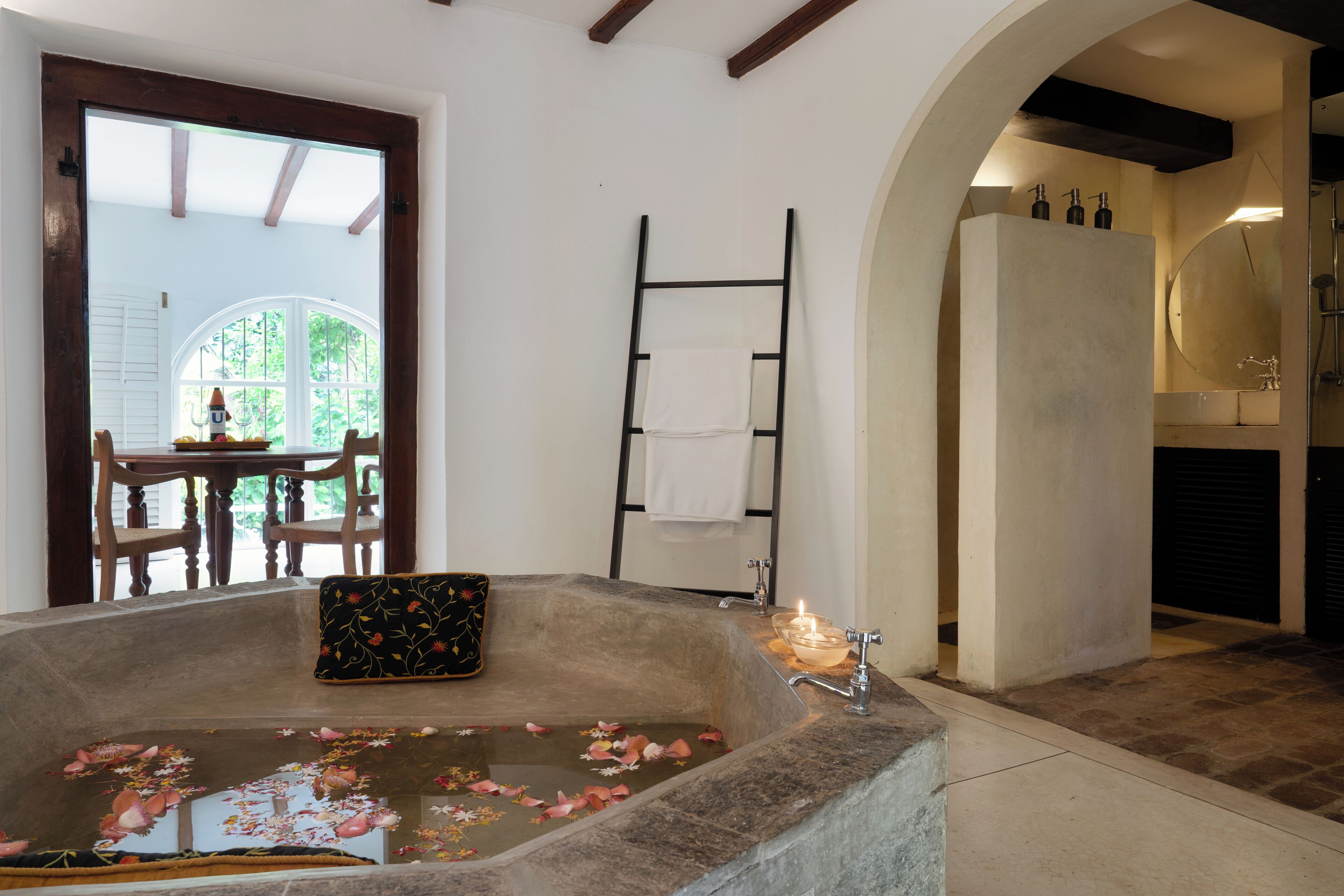 Black Rajah | Living area