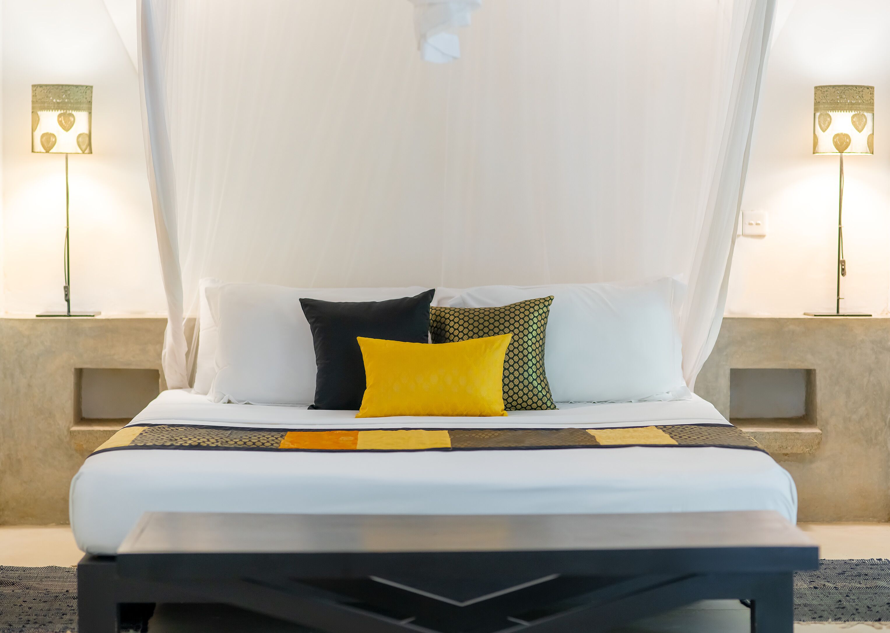 Black Rajah | Egyptian cotton sheets, premium bedding, memory foam beds, in-room safe