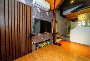 Standard Double Room | Individually furnished, desk, blackout curtains, soundproofing
