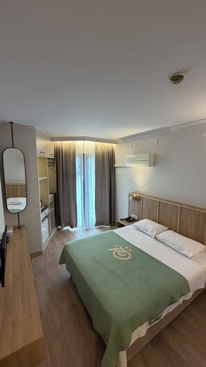 In-room safe, free WiFi, bed sheets - Ridvan Hotel (Cesme)