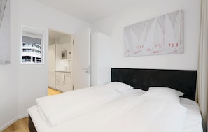 1 bedroom, free WiFi, bed sheets