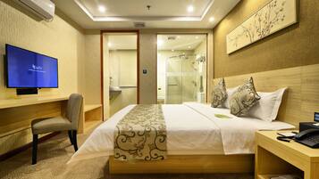 Suite ejecutiva | Escritorio, cortinas blackout y wifi gratis