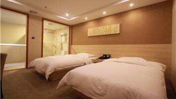 Standard Twin Room | Desk, blackout curtains, free WiFi, wheelchair access