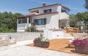 Property grounds - Stunning apartment in Pula with WiFi (Pula)