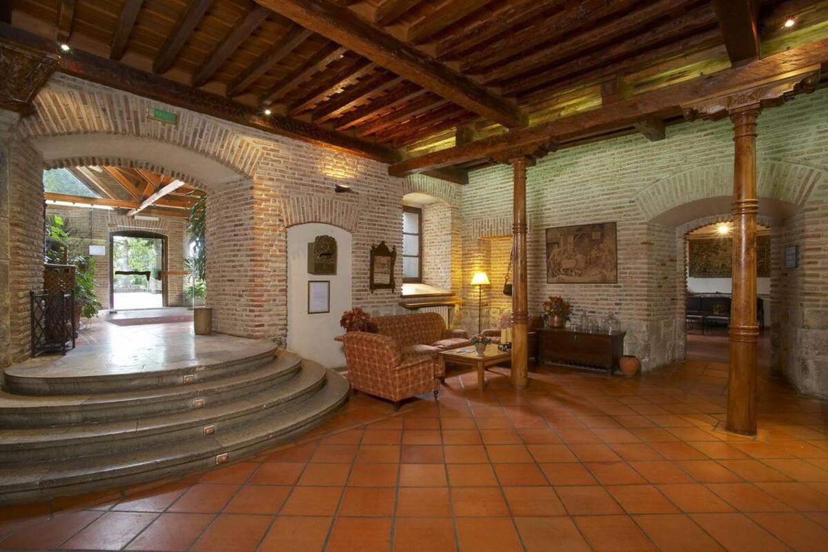 lobby