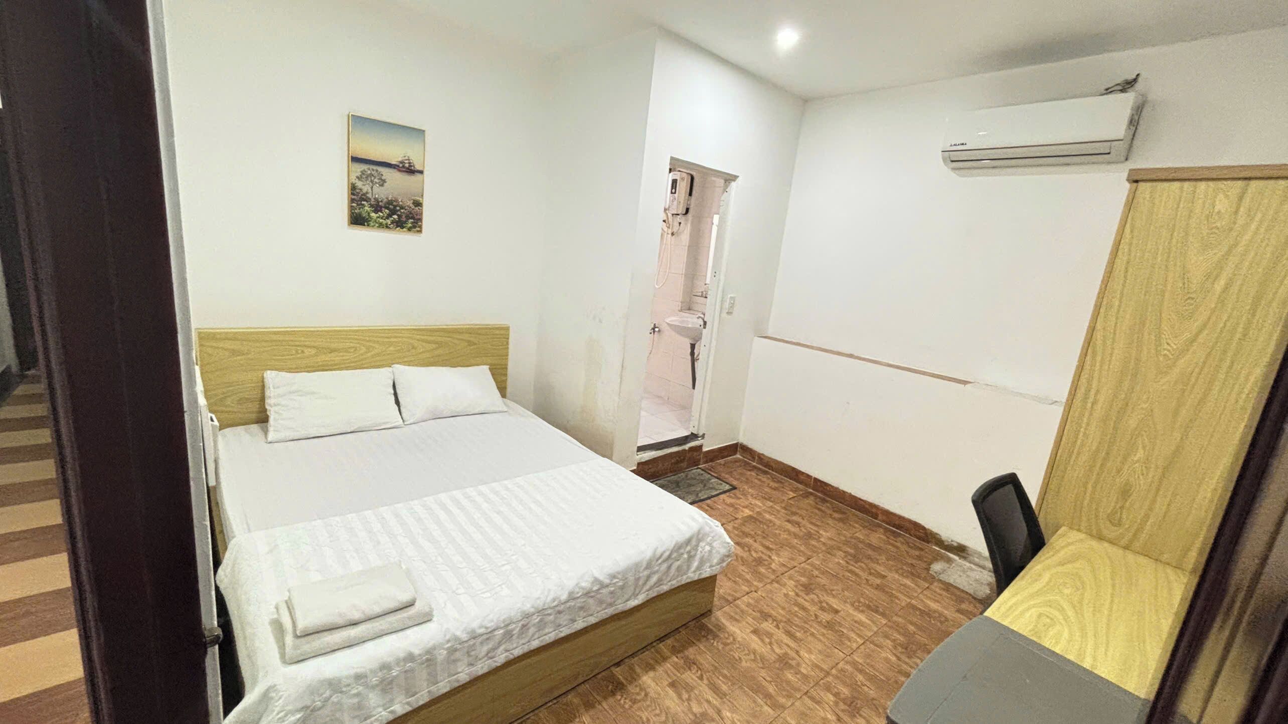 Photo - 95 Lam Son Hotel - Near Tan Son Nhat Airport