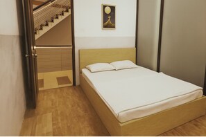 Standard Room | Minibar, desk, free WiFi, bed sheets