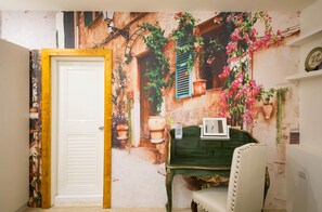 家庭四人房 | 浴室設施 | 全浸式浴缸、淋浴花灑、免費盥洗用品、吹風機