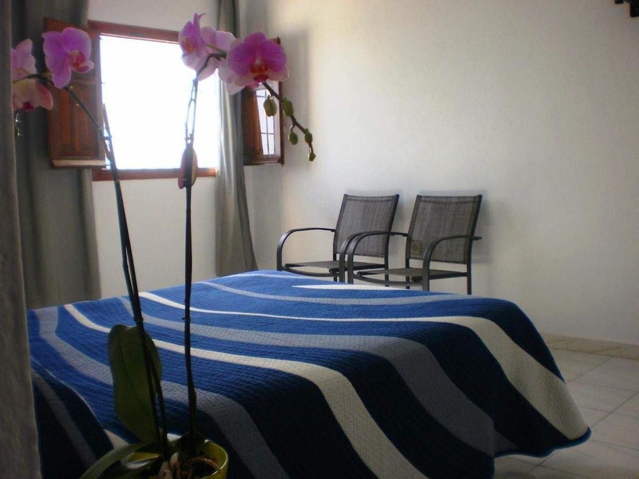 basic double room | free wifi, bed sheets